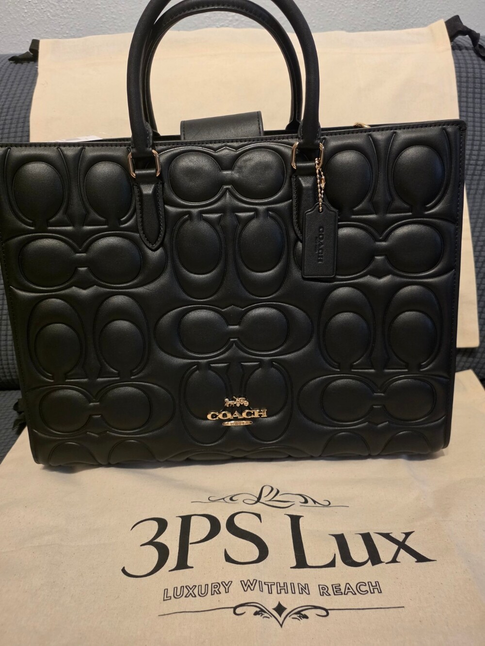 Coach Maggie Tote Bag in Signature Leather - Black NWT